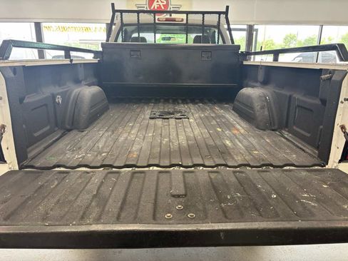 Used 2004 Chevrolet Silverado 2500 W/T RWD image 20