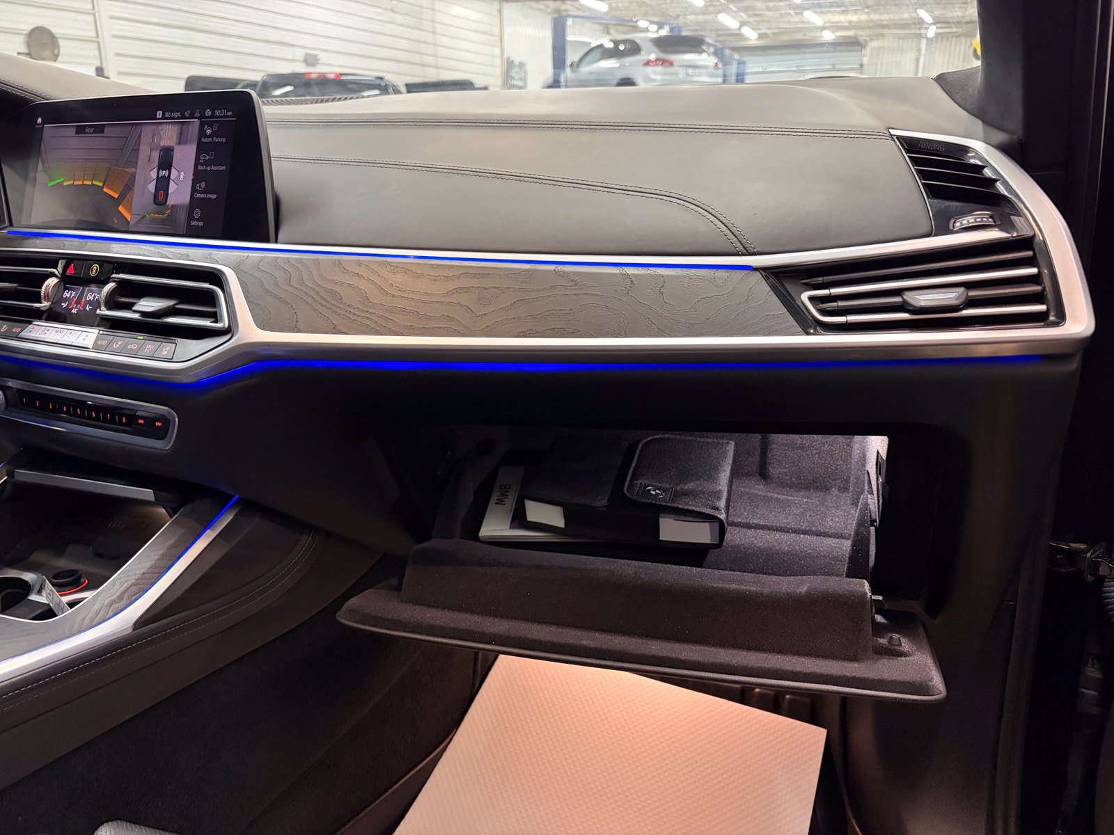 Used 2021 BMW X7 M50i AWD/4WD image 29