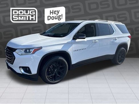 Used 2019 Chevrolet Traverse LT w/ LT Premium Package AWD/4WD image 1