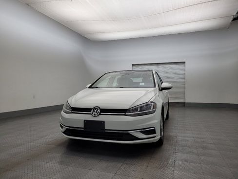 Used 2020 Volkswagen Golf 4-Door image 14