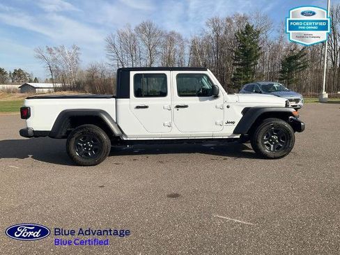 Used 2025 Jeep Gladiator Sport AWD/4WD image 20