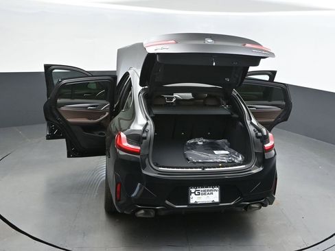 New 2025 BMW X4 xDrive30i image 47