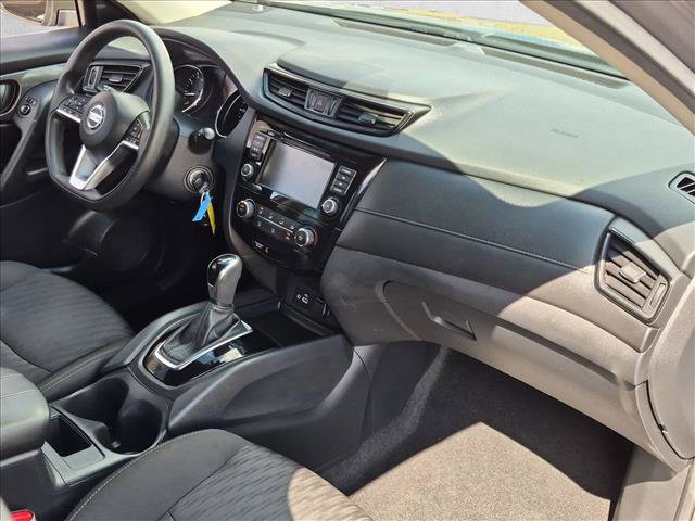 Used 2020 Nissan Rogue S FWD image 28