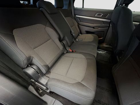 Used 2019 Ford Explorer XLT w/ Equipment Group 201A image 14