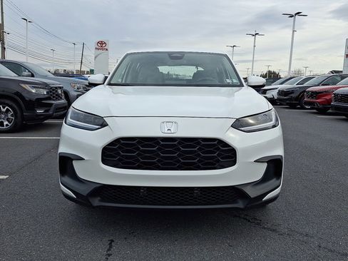 Certified 2023 Honda HR-V LX image 2