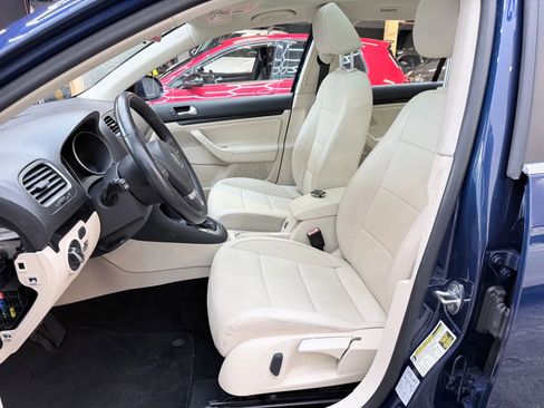 Used 2012 Volkswagen Jetta TDI image 10