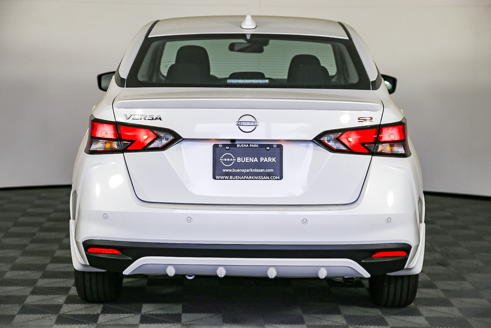 Used 2025 Nissan Versa SR w/ Trunk Package FWD image 8