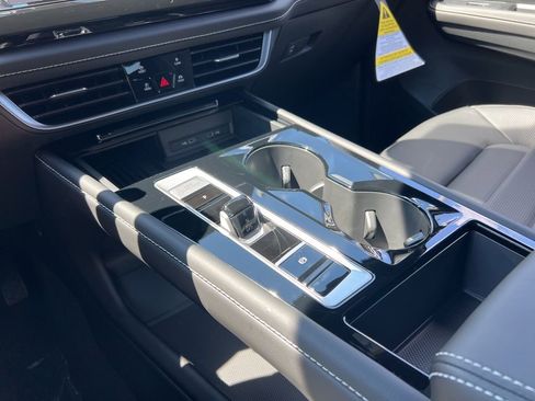 New 2026 Volkswagen Atlas Cross Sport SEL image 19