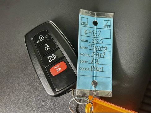 Used 2025 Toyota RAV4 XLE Premium AWD/4WD image 36