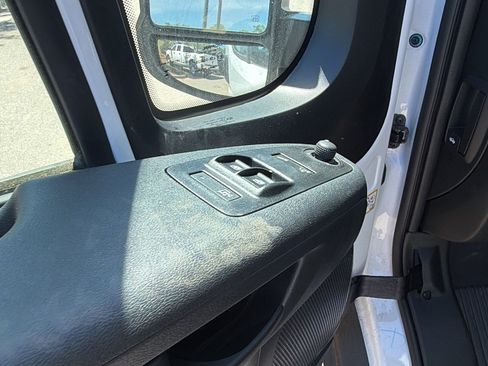 New 2026 RAM ProMaster 2500 w/ Convenience Group image 16