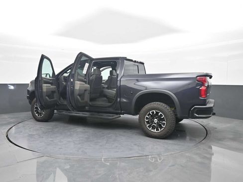 Used 2022 Chevrolet Silverado 1500 ZR2 w/ Technology Package AWD/4WD image 53