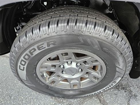 Used 2020 Toyota 4Runner 4WD image 20