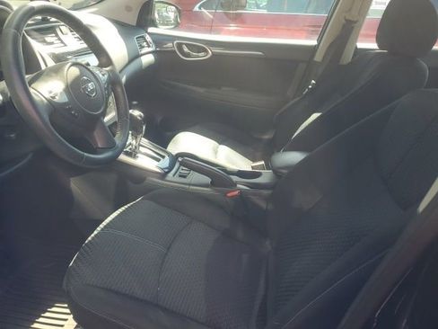 Used 2018 Nissan Sentra SR w/ SR Midnight Edition Package image 7