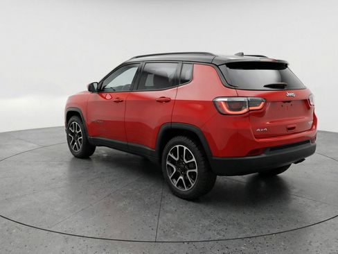 Used 2025 Jeep Compass Trailhawk AWD/4WD image 6