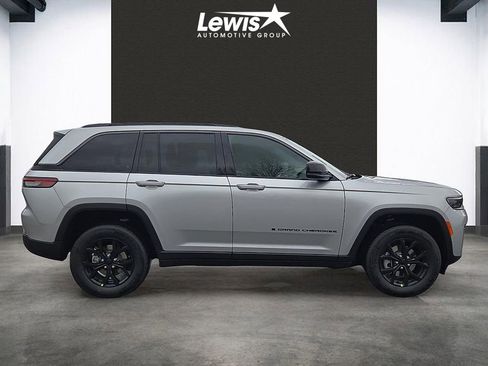 New 2026 Jeep Grand Cherokee Altitude AWD/4WD image 5