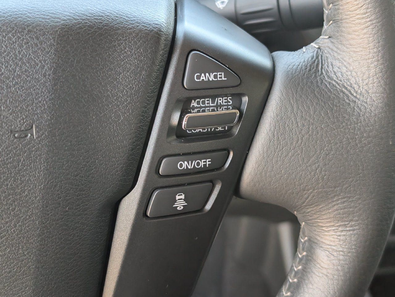 Certified 2025 Nissan Frontier SV w/ SV Convenience Package RWD image 20