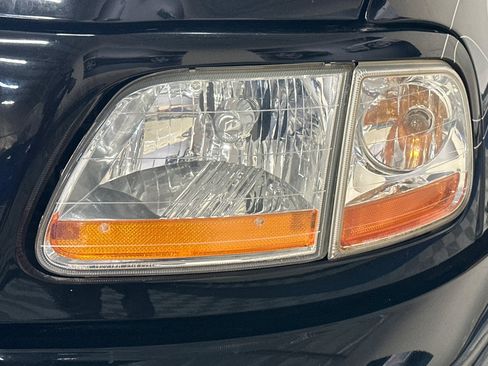 Used 2002 Ford F150 Harley-Davidson RWD image 46