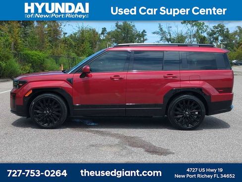 Used 2025 Hyundai Santa Fe Calligraphy FWD image 2
