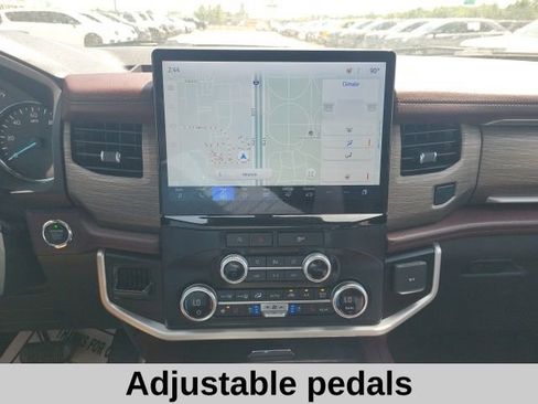 Used 2024 Ford Expedition Limited RWD image 13