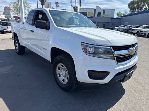 Used 2020 Chevrolet Colorado W/T image 1