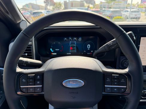 New 2026 Ford F350 Platinum w/ Tremor Off-Road Package AWD/4WD image 32