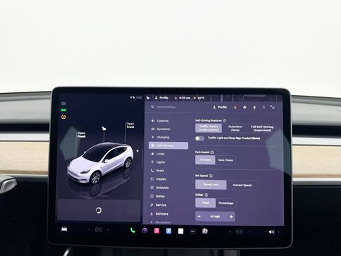 Used 2022 Tesla Model Y Long Range AWD/4WD image 9
