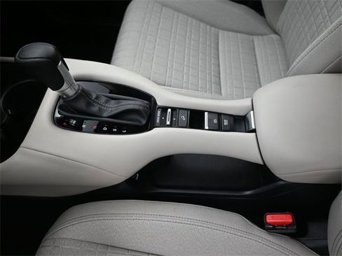 Certified 2024 Honda HR-V LX image 20