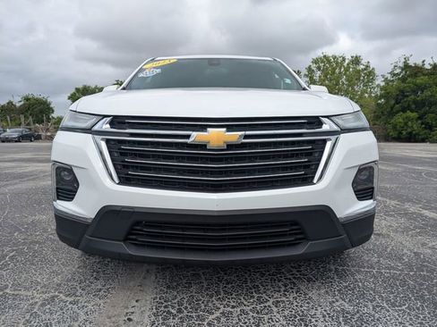 Used 2023 Chevrolet Traverse LT image 9