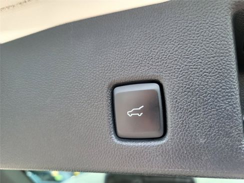Used 2023 Ford Escape Active w/ Cold Weather Package FWD image 9