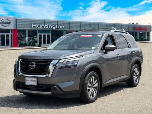 Certified 2024 Nissan Pathfinder SL AWD/4WD image 2