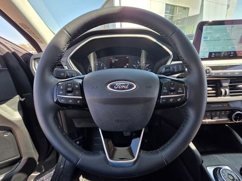 Certified 2022 Ford Escape SE w/ SE Sport Appearance Package AWD/4WD image 15
