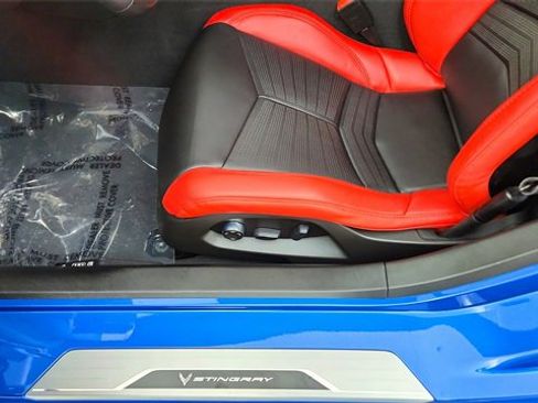 Used 2021 Chevrolet Corvette Stingray Preferred Cpe w/ Z51 Performance Package image 25