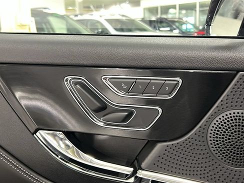 Used 2024 Lincoln Corsair AWD w/ Equipment Group 101A image 21