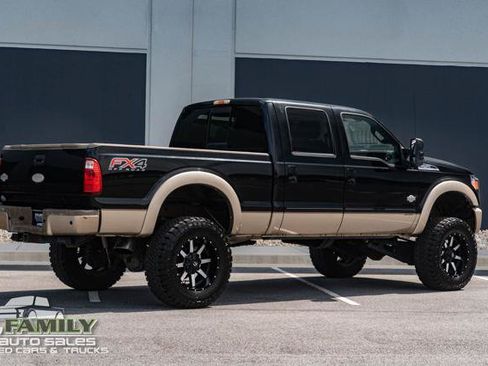 Used 2012 Ford F250 King Ranch w/ King Ranch w/Chrome Pkg AWD/4WD image 10