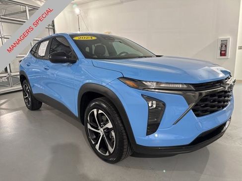 Used 2024 Chevrolet Trax RS image 1