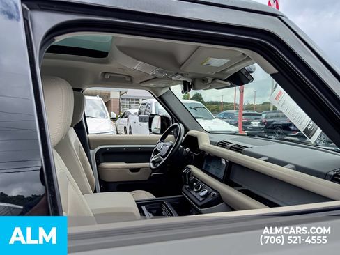Used 2020 Land Rover Defender 110 S AWD/4WD image 33