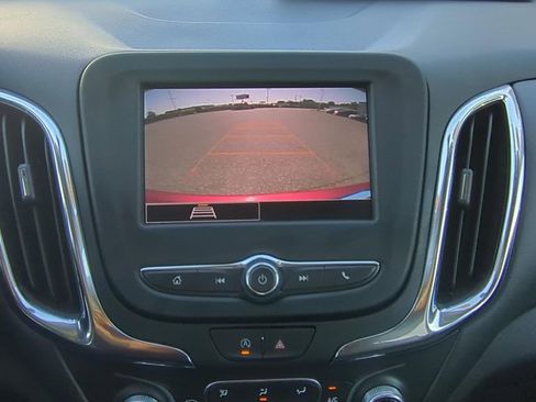 Used 2024 Chevrolet Equinox LT image 18