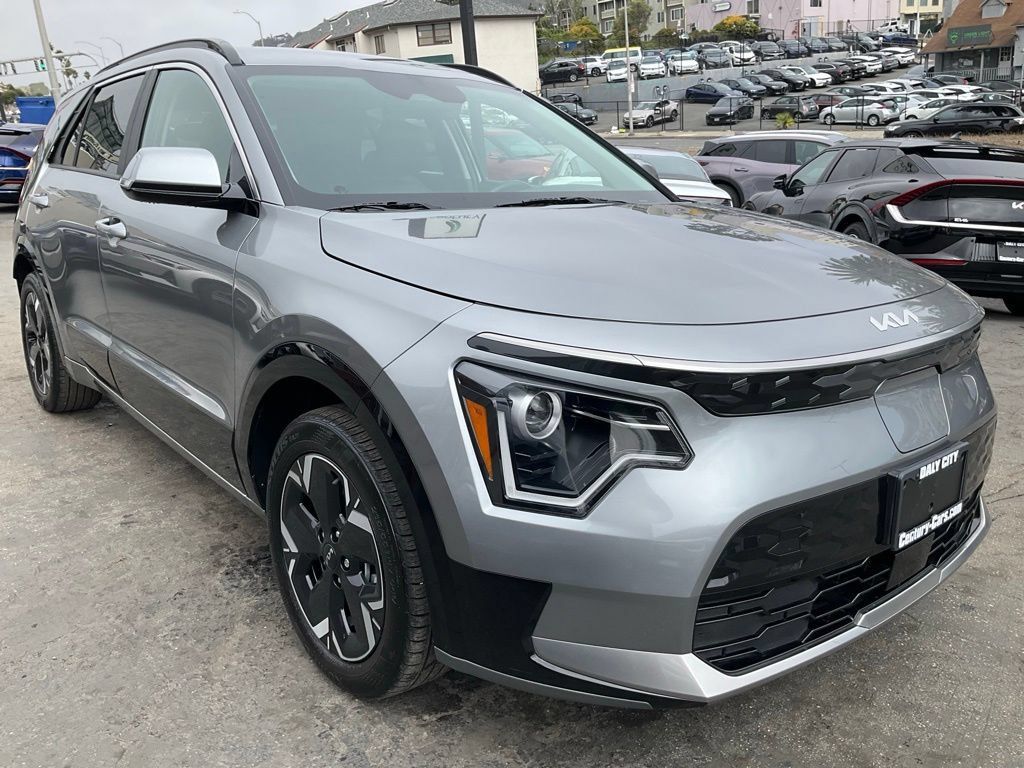 Used 2024 Kia Niro Wind FWD image 70