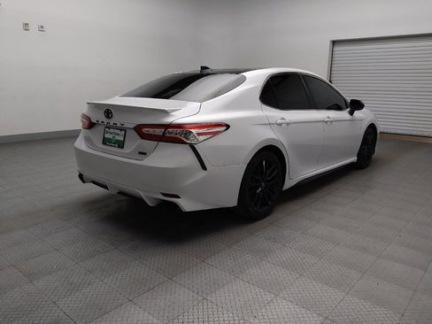 Used 2020 Toyota Camry XSE image 9