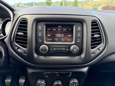 Used 2017 Jeep Compass Sport AWD/4WD image 25