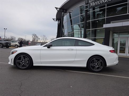 Used 2022 Mercedes-Benz C 300 Coupe image 2