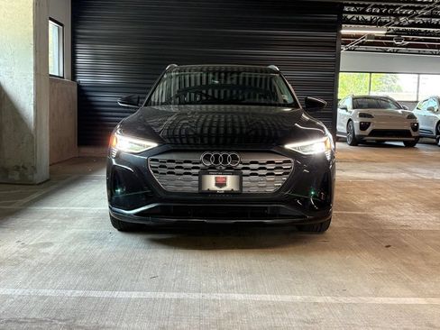 Used 2024 Audi Q8 e-tron Premium Plus w/ Premium Plus Package AWD/4WD image 6