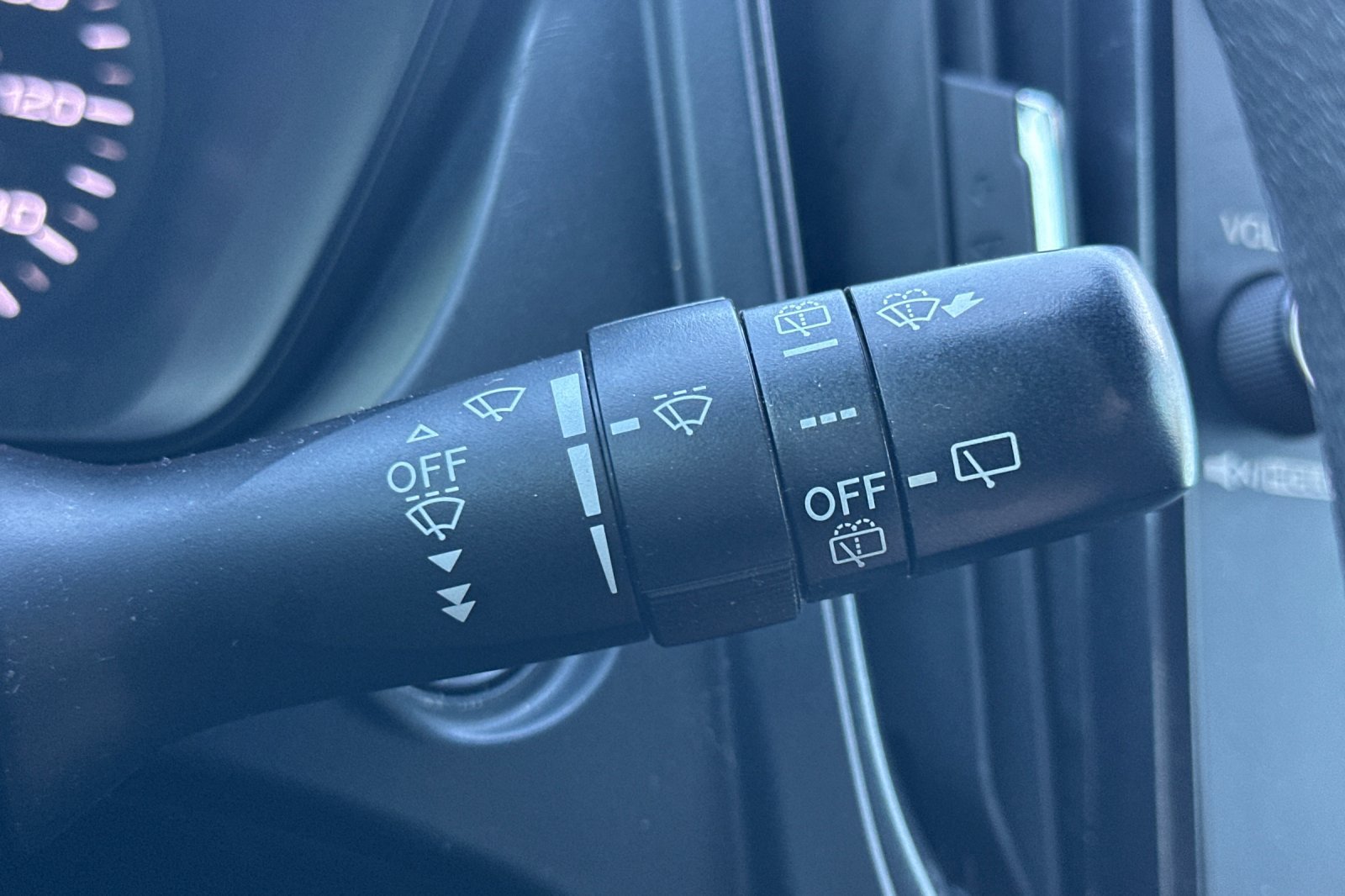 Used 2025 Subaru Forester AWD/4WD image 36