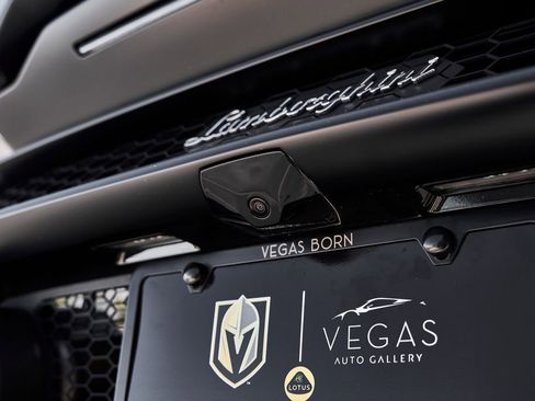 Used 2024 Lamborghini Huracan EVO AWD/4WD image 17