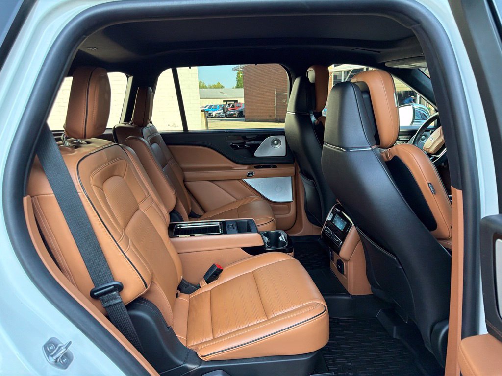 Used 2021 Lincoln Aviator AWD Black Label w/ Dynamic Handling Package image 10