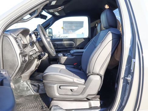 New 2026 RAM 3500 Tradesman AWD/4WD image 13