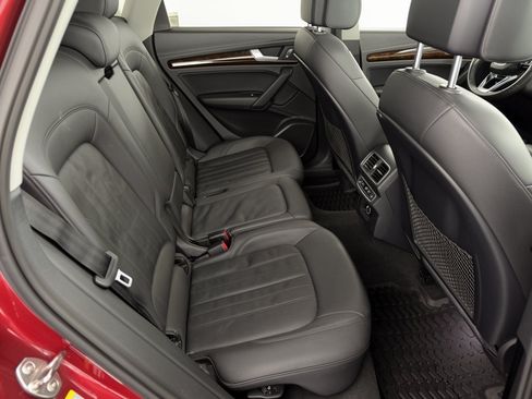 Used 2018 Audi Q5 2.0T Premium Plus w/ Premium Plus Package AWD/4WD image 29