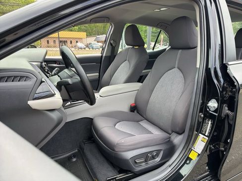 Used 2024 Toyota Camry LE FWD image 16