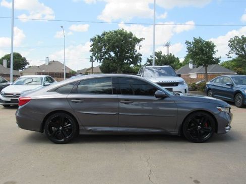 Used 2020 Honda Accord Sport image 5