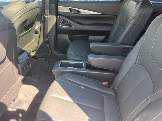 Certified 2027 INFINITI QX60 Sport w/ Dark Cargo Package AWD/4WD image 30